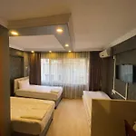 Ufuk Hotel *